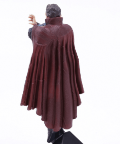 figura dr strange en acción